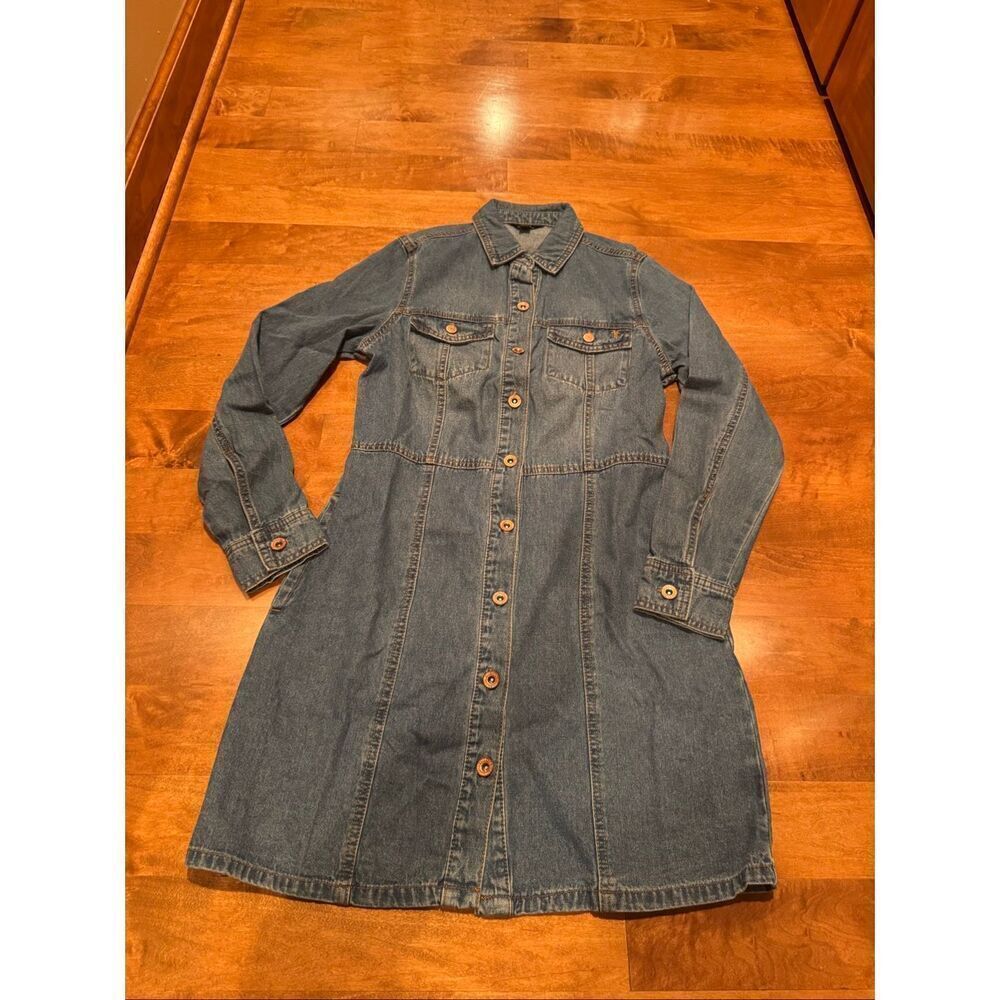 New Woman’s Frye Jean dress size XS